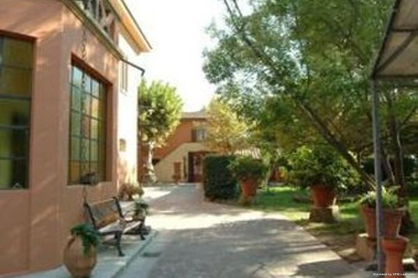 Villa Maya (Cascina)
